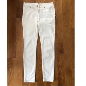 White skinny jeans